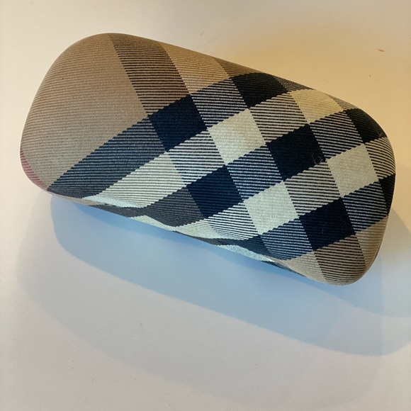 EUC Authentic Burberry Sunglasses - Picture 6 of 7